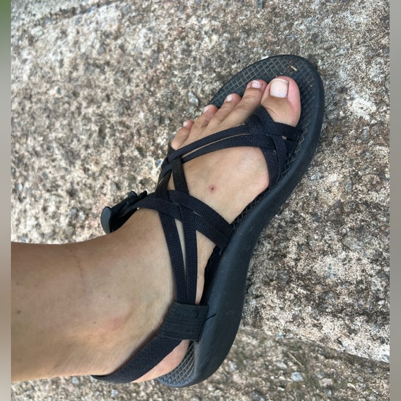 Chacos Black size 9 - Picture 11 of 13